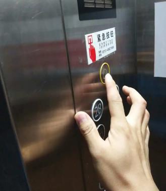 電梯緊急按鈕工作原理是什么？